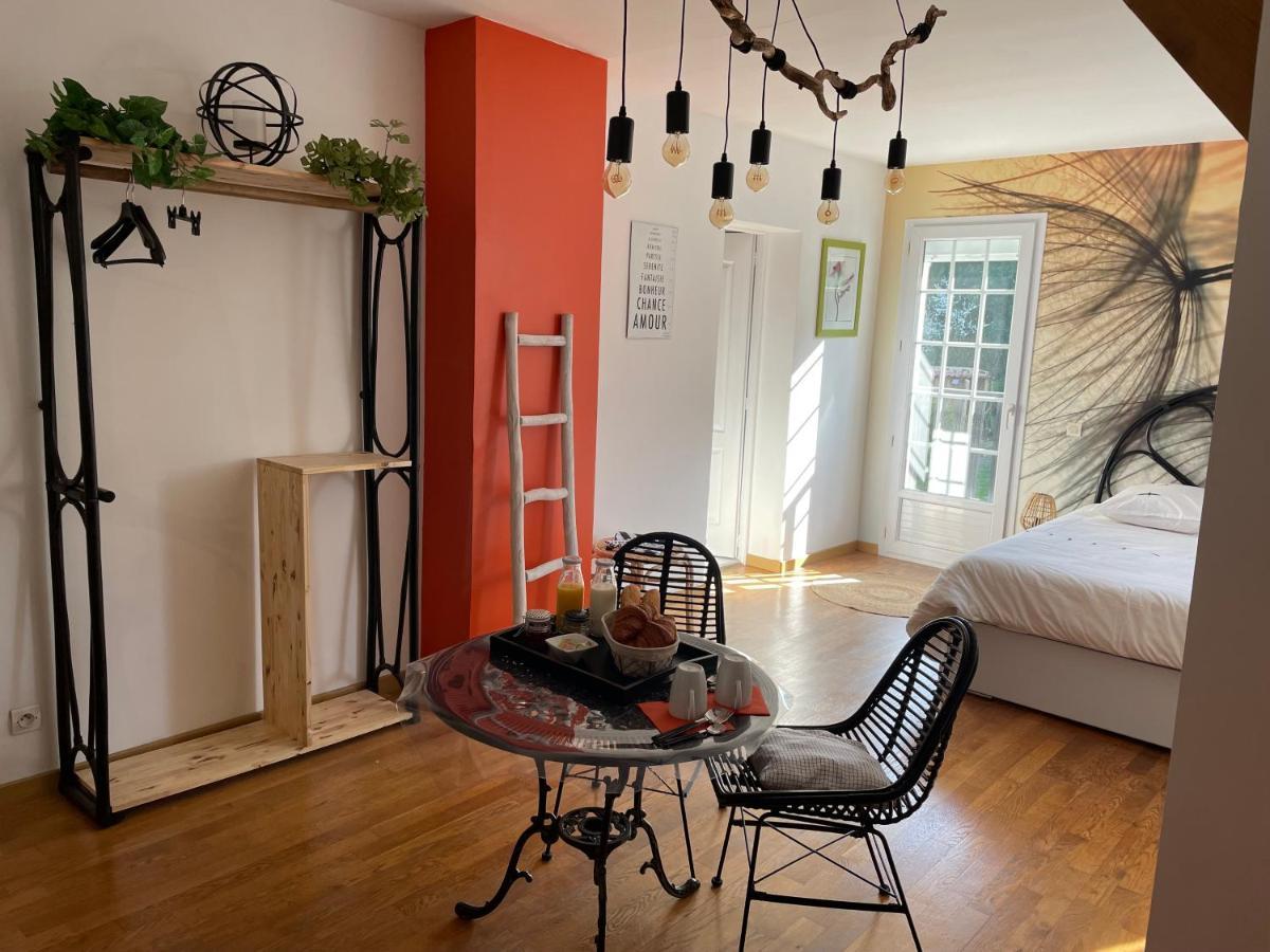Belle Chambre Double Orange Tout Bonnement Bien Putot-en-Auge Exterior foto